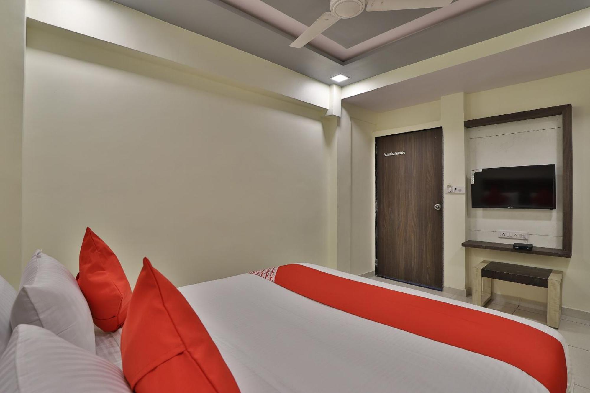 Hotel O Sunway Ahmedabad Exterior photo